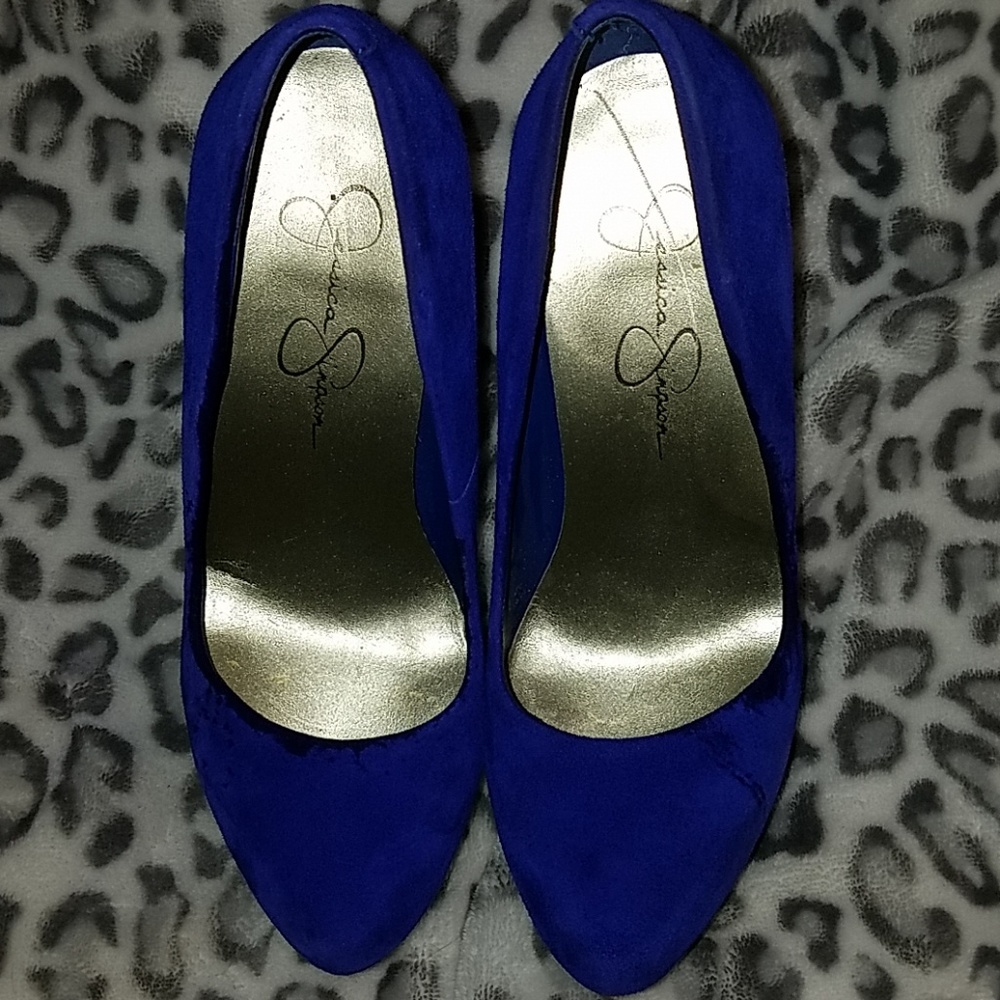 Shoes - Picture 2 of 2